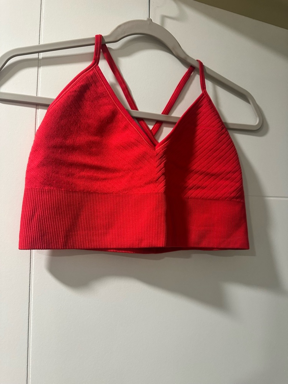 DSG Red Seamless V-Neck Sports Bralette